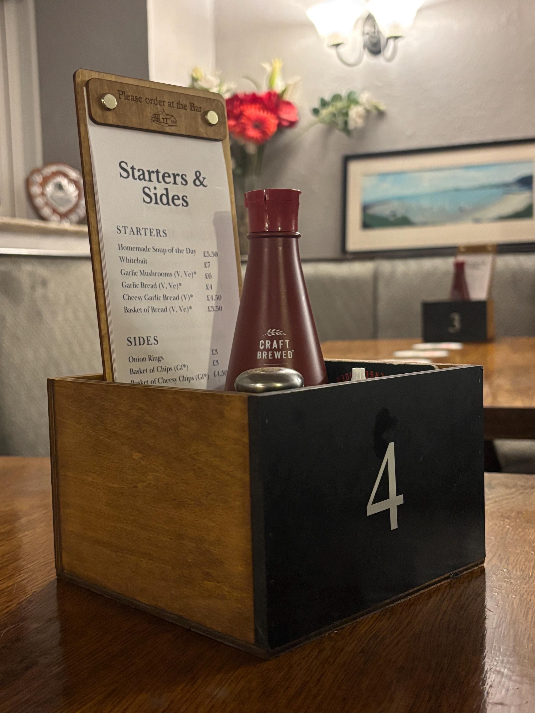 Menu personnalisé votre logo - Restaurant / Bar / Pub / Entreprise / Mariage Numéro de table en bois Décoration intérieure Style rustique vintage Support personnalisé uniquement