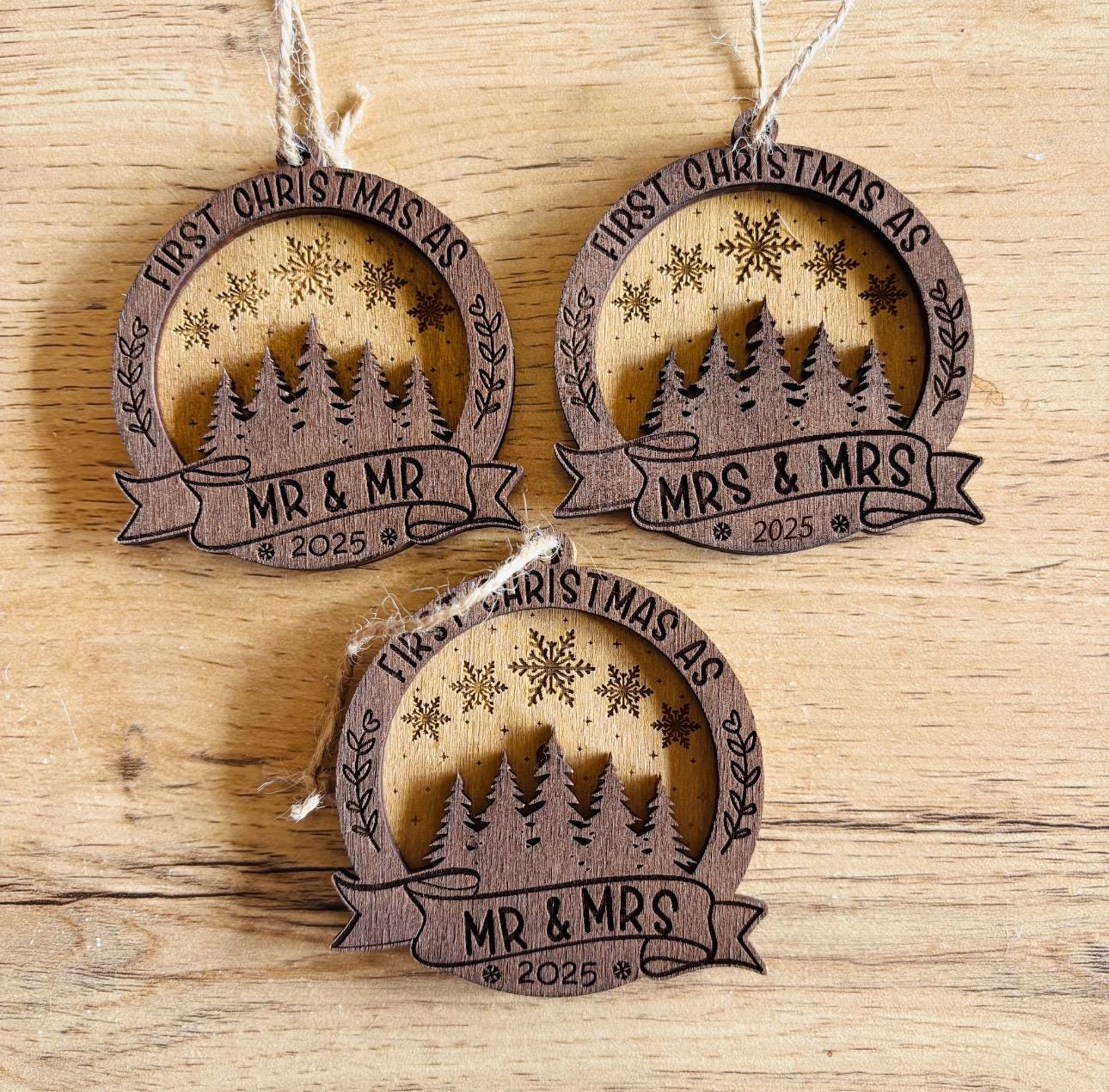 Première boule de Noël mariée M. et Mme, M./M. ou Mme/Mme cadeau de mariage Noël mariage décoration d'arbre de Noël cadeau pour elle lui couple