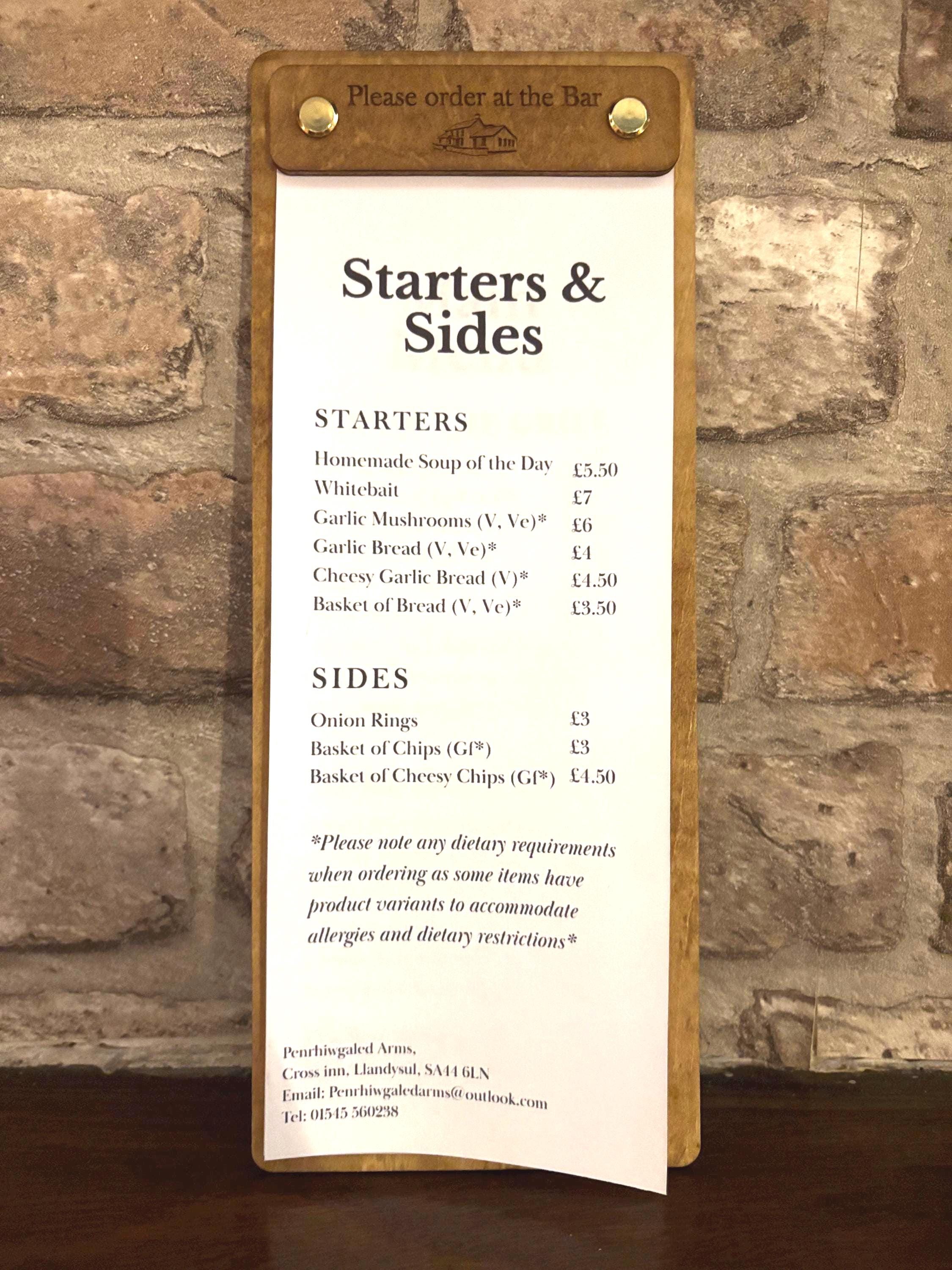 Menu personnalisé votre logo - Restaurant / Bar / Pub / Entreprise / Mariage Numéro de table en bois Décoration intérieure Style rustique vintage Support personnalisé uniquement